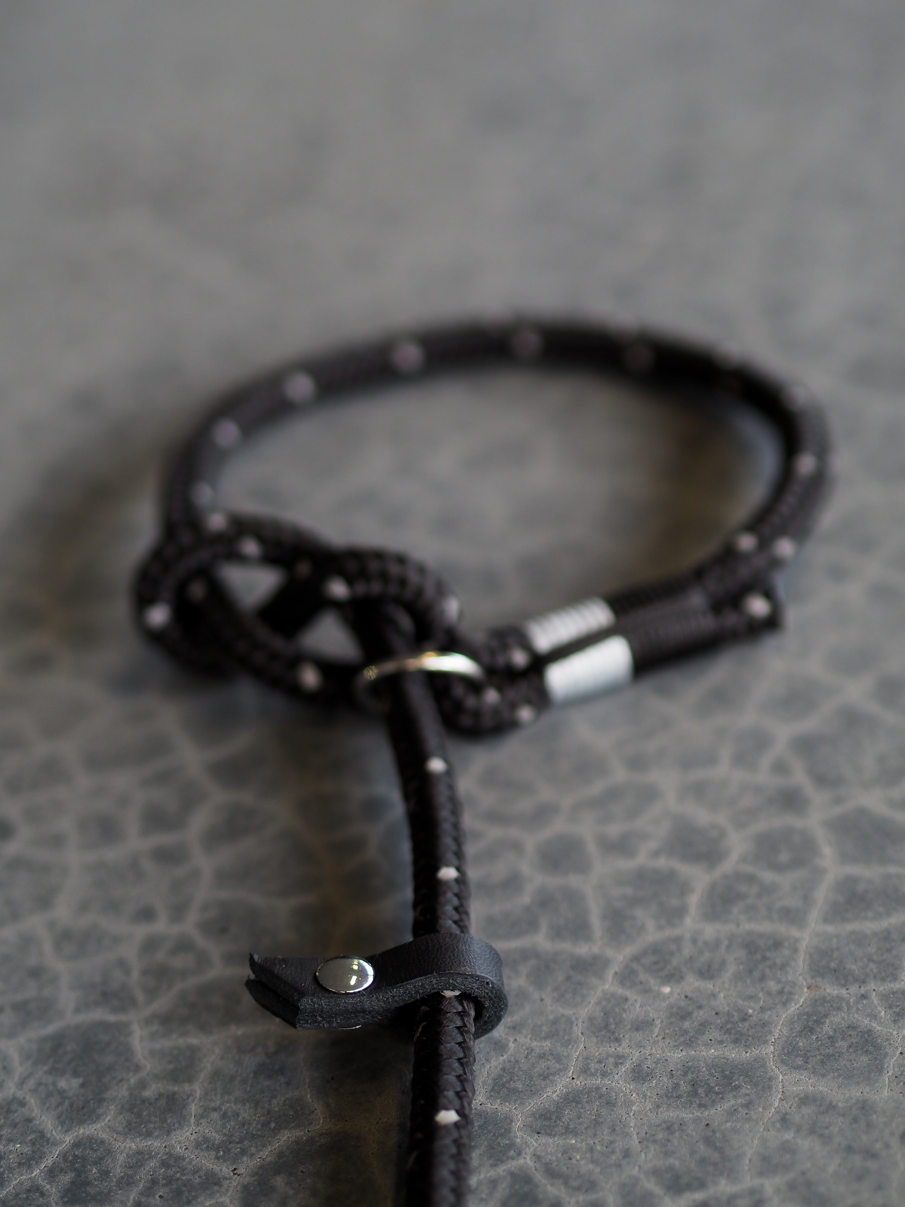 Stars Of The Night - Sliphalsband - reflecterend